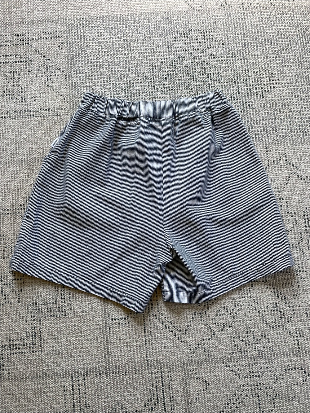 Women’s Elastic-Waist Pinstripe Shorts - Gray - Picture 3 of 3